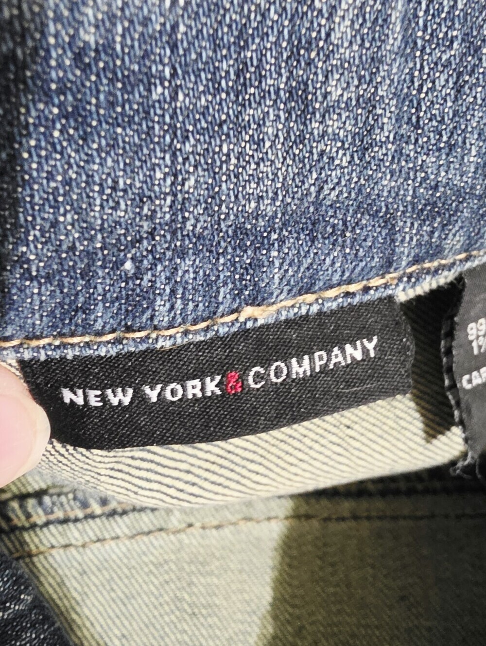 New York & Company Denim Jean Jacket Womens Size 4 Blue Fitted Stretch Trucker - Picture 11 of 12
